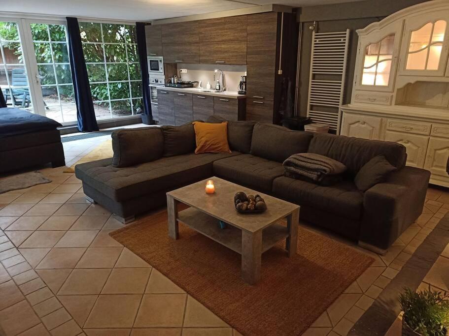 Kom Thuis In Deze Gezellige Loft Heerlen Bagian luar foto